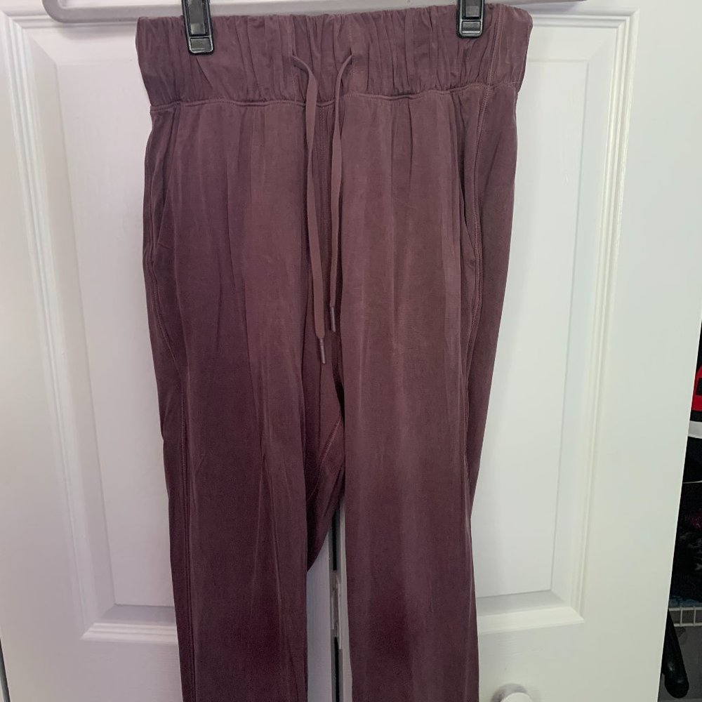 Lulu Lemmon Lounge Joggers